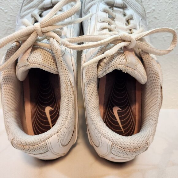 Nike Women's Size 6 Musique White Pink Training Cheer/Dance Sneaker 313768-101 - Picture 8 of 9